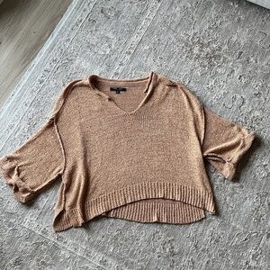 Short sleeve sweater